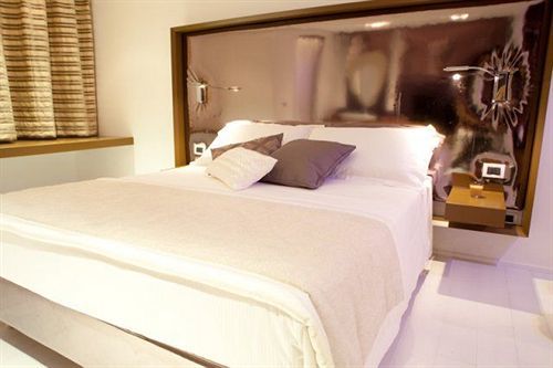 Face To Face House Bed & Breakfast Рим Екстериор снимка