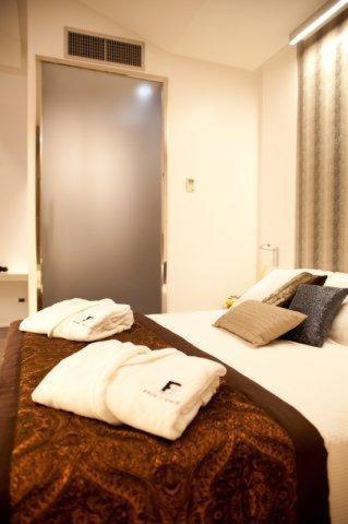 Face To Face House Bed & Breakfast Рим Екстериор снимка